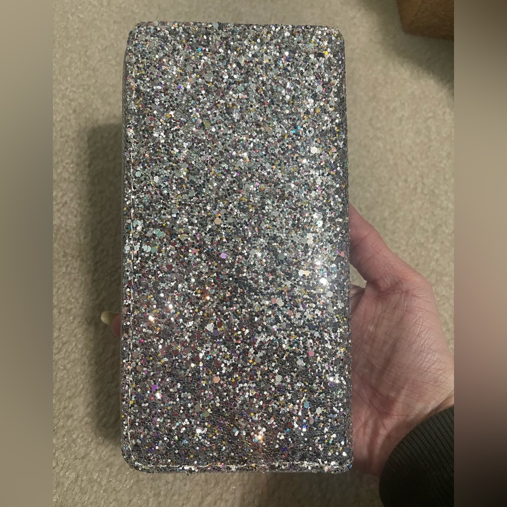 Silver Glitter Wallet - Picture 4 of 5